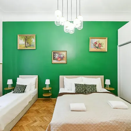 Stunning Charles Bridge Apartment Apartment
