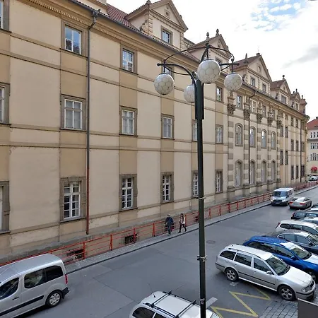 Stunning Charles Bridge Apartment * Πράγα