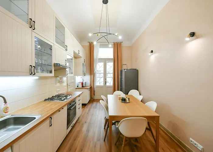 Stunning Charles Bridge Apartment Διαμέρισμα *