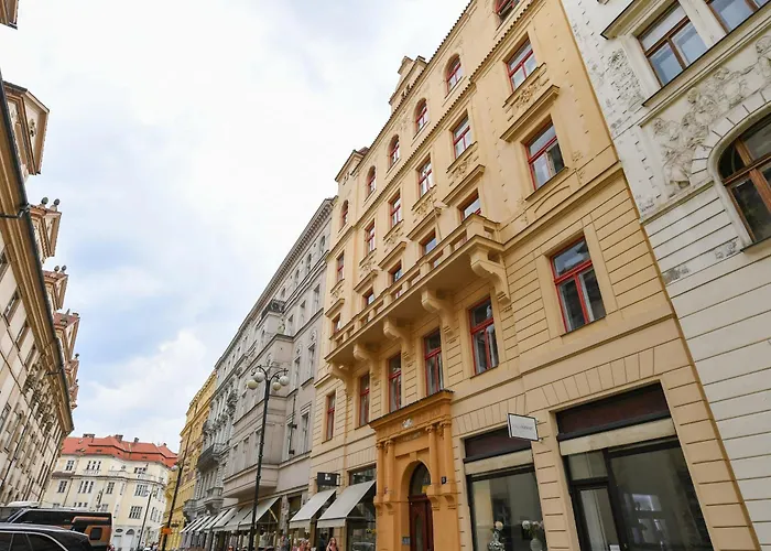 Stunning Charles Bridge Apartment *